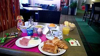 Contact Hotel Alys Bourg En Bresse Ekinox Parc Expo Montagnat