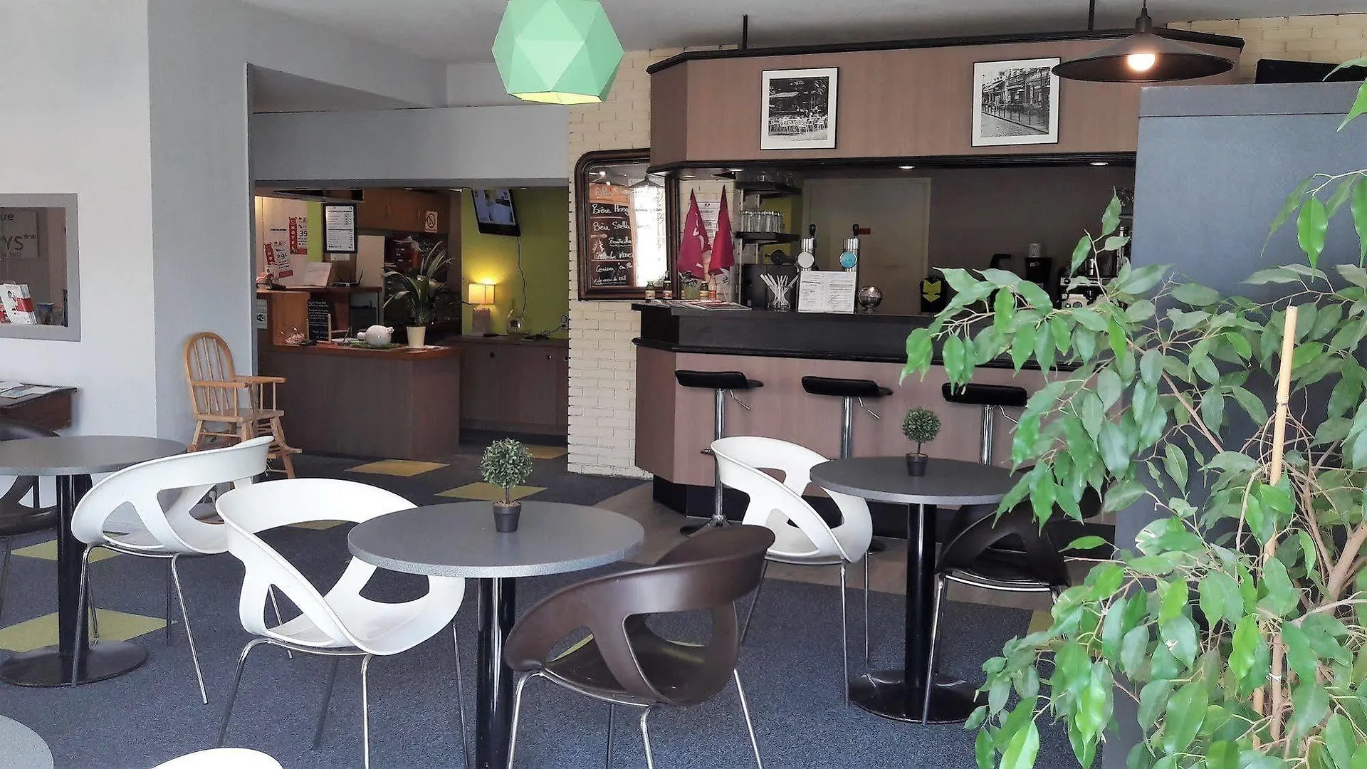 Contact Hotel Alys Bourg En Bresse Ekinox Parc Expo Montagnat